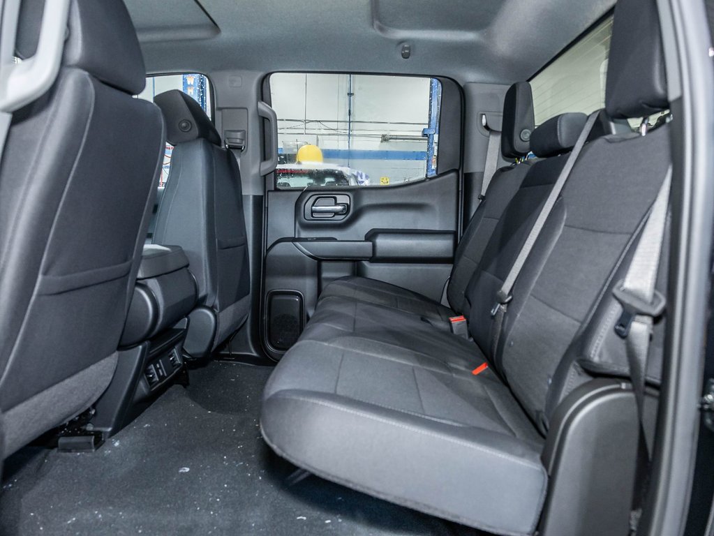 2026 Chevrolet Silverado 1500 in St-Jérôme, Quebec - 29 - w1024h768px