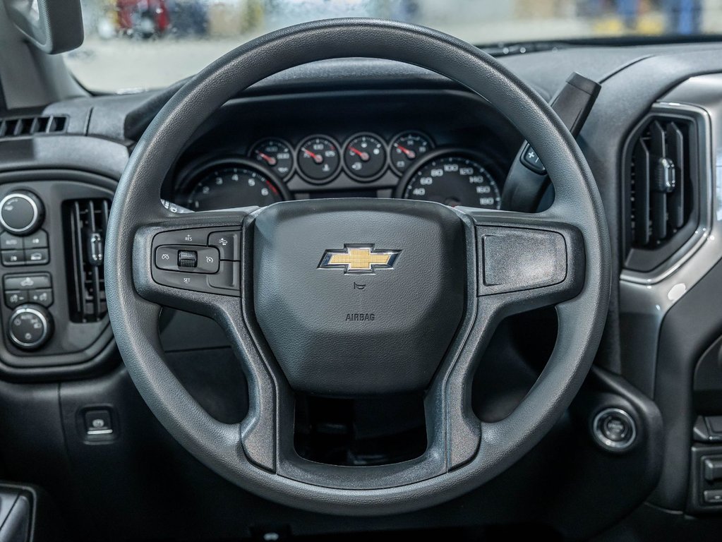 2026 Chevrolet Silverado 1500 in St-Jérôme, Quebec - 12 - w1024h768px