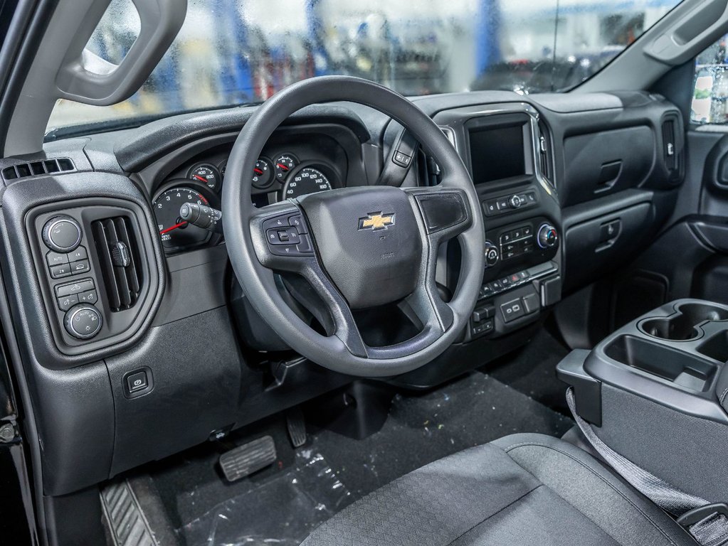 2026 Chevrolet Silverado 1500 in St-Jérôme, Quebec - 11 - w1024h768px
