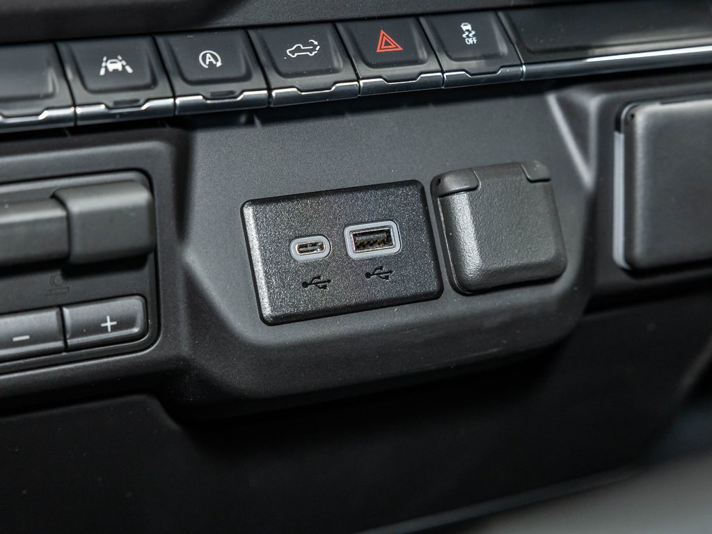 2026 Chevrolet Silverado 1500 in St-Jérôme, Quebec - 26 - w1024h768px