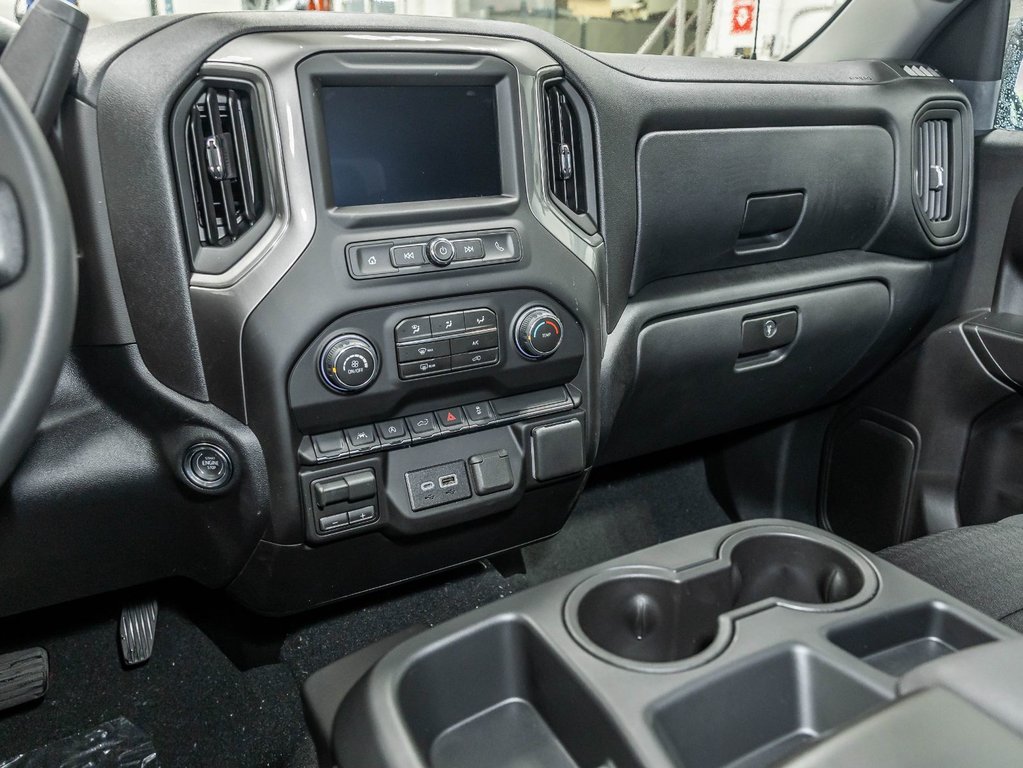 2026 Chevrolet Silverado 1500 in St-Jérôme, Quebec - 18 - w1024h768px