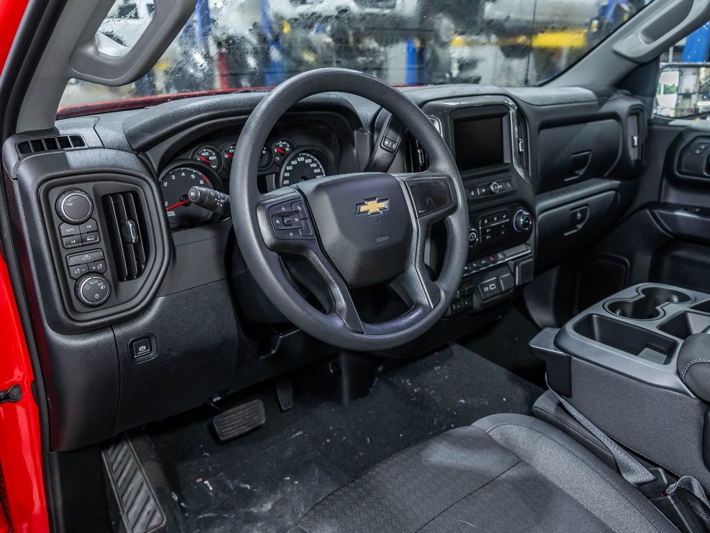 Chevrolet Silverado 1500  2026 à St-Jérôme, Québec - 10 - w1024h768px