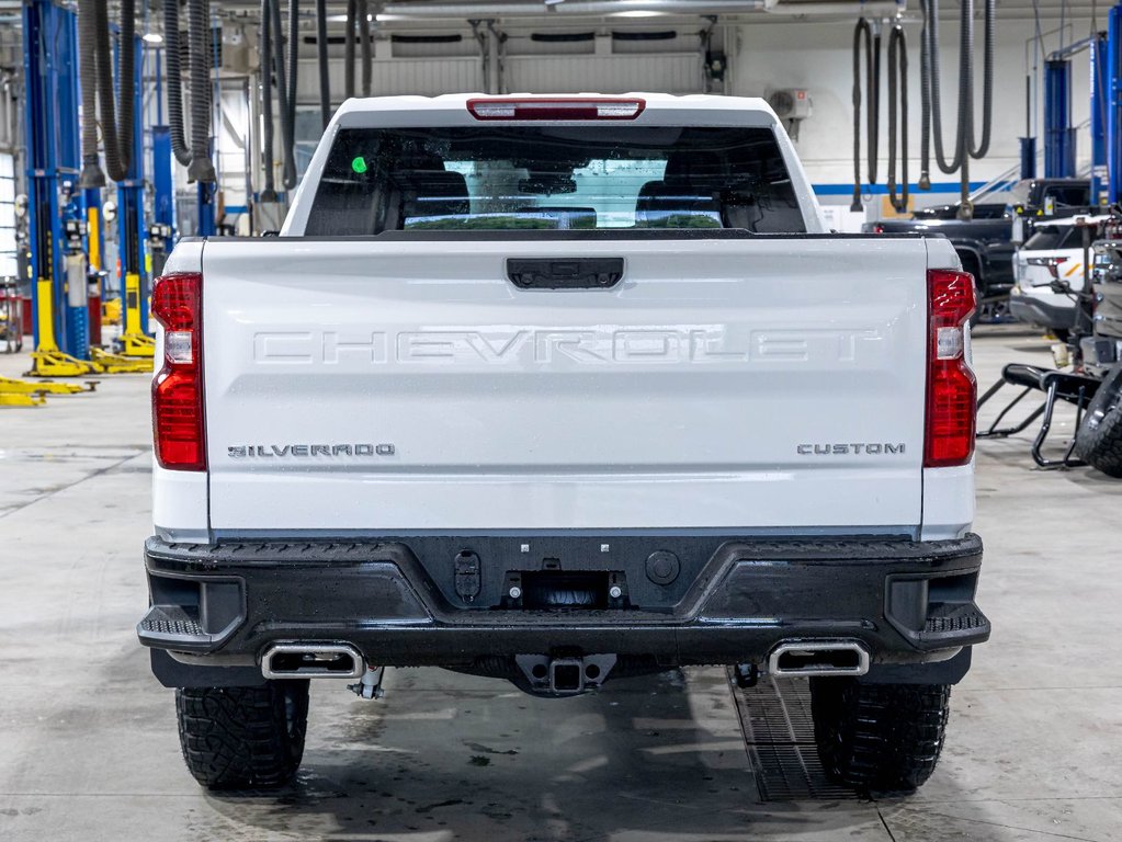2026 Chevrolet Silverado 1500 in St-Jérôme, Quebec - 6 - w1024h768px