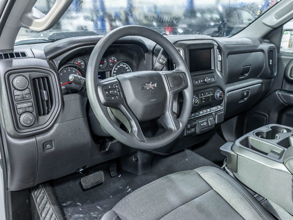 2026 Chevrolet Silverado 1500 in St-Jérôme, Quebec - 11 - w1024h768px