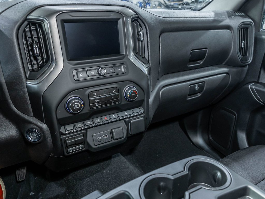 2026 Chevrolet Silverado 1500 in St-Jérôme, Quebec - 18 - w1024h768px