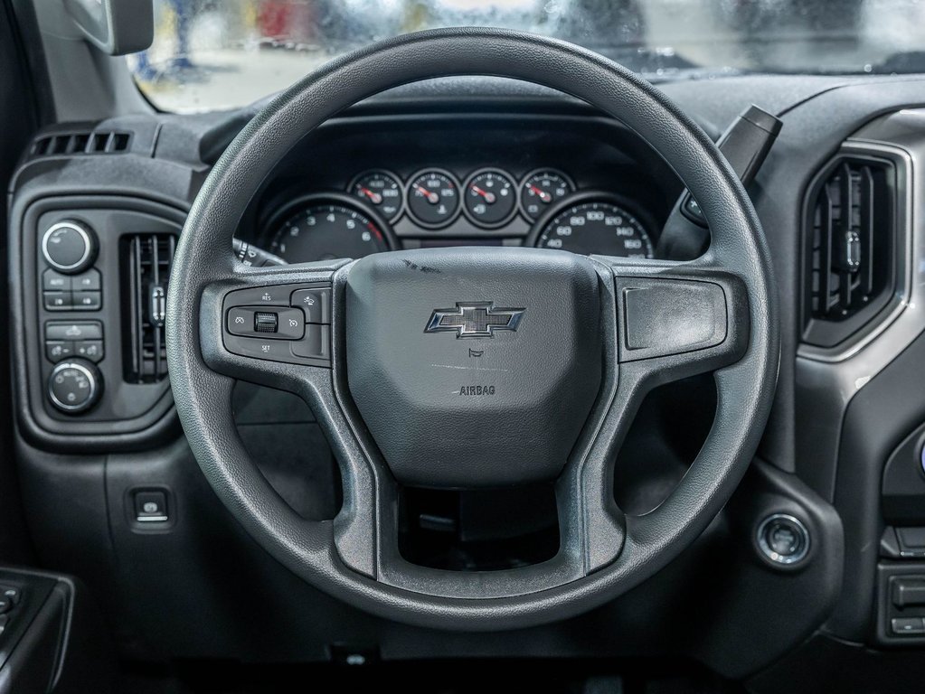 2026 Chevrolet Silverado 1500 in St-Jérôme, Quebec - 12 - w1024h768px