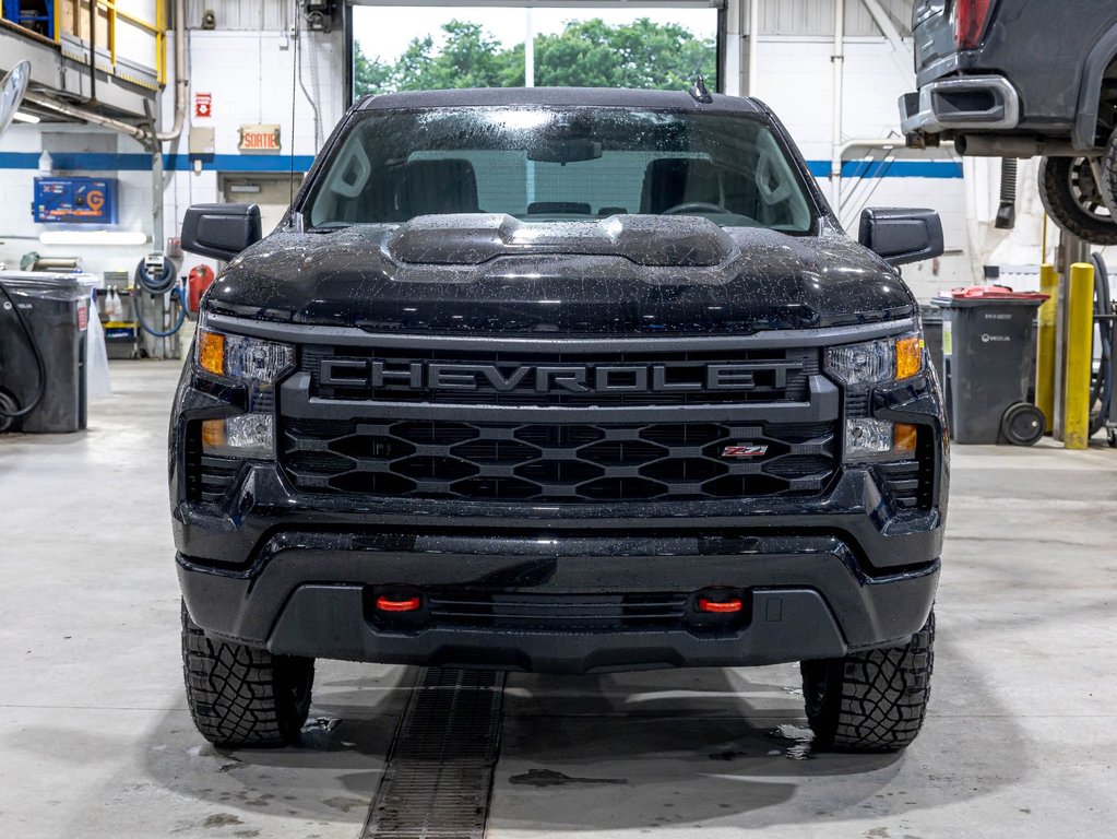 Chevrolet Silverado 1500  2026 à St-Jérôme, Québec - 2 - w1024h768px