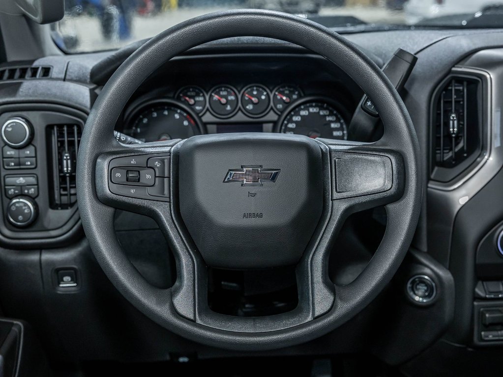 Chevrolet Silverado 1500  2026 à St-Jérôme, Québec - 12 - w1024h768px