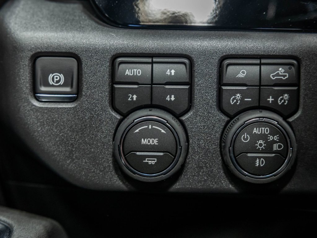 2026 Chevrolet Silverado 1500 in St-Jérôme, Quebec - 24 - w1024h768px