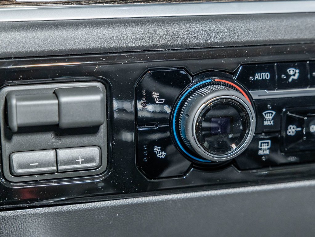 2026 Chevrolet Silverado 1500 in St-Jérôme, Quebec - 22 - w1024h768px