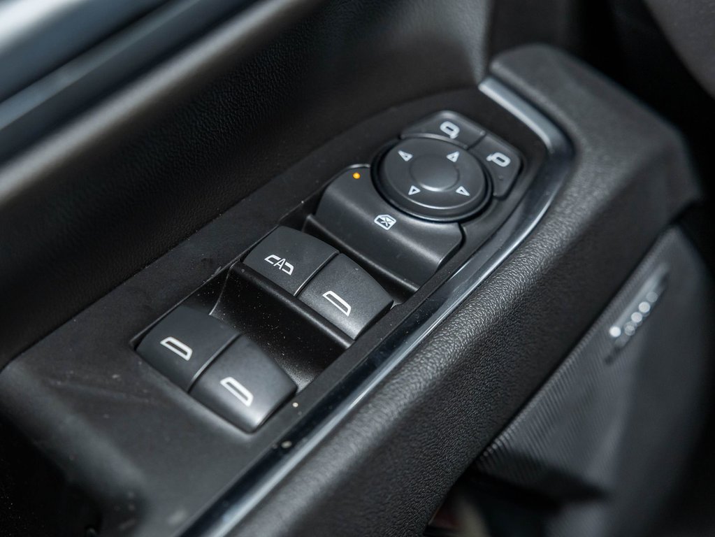 2026 Chevrolet Silverado 1500 in St-Jérôme, Quebec - 27 - w1024h768px