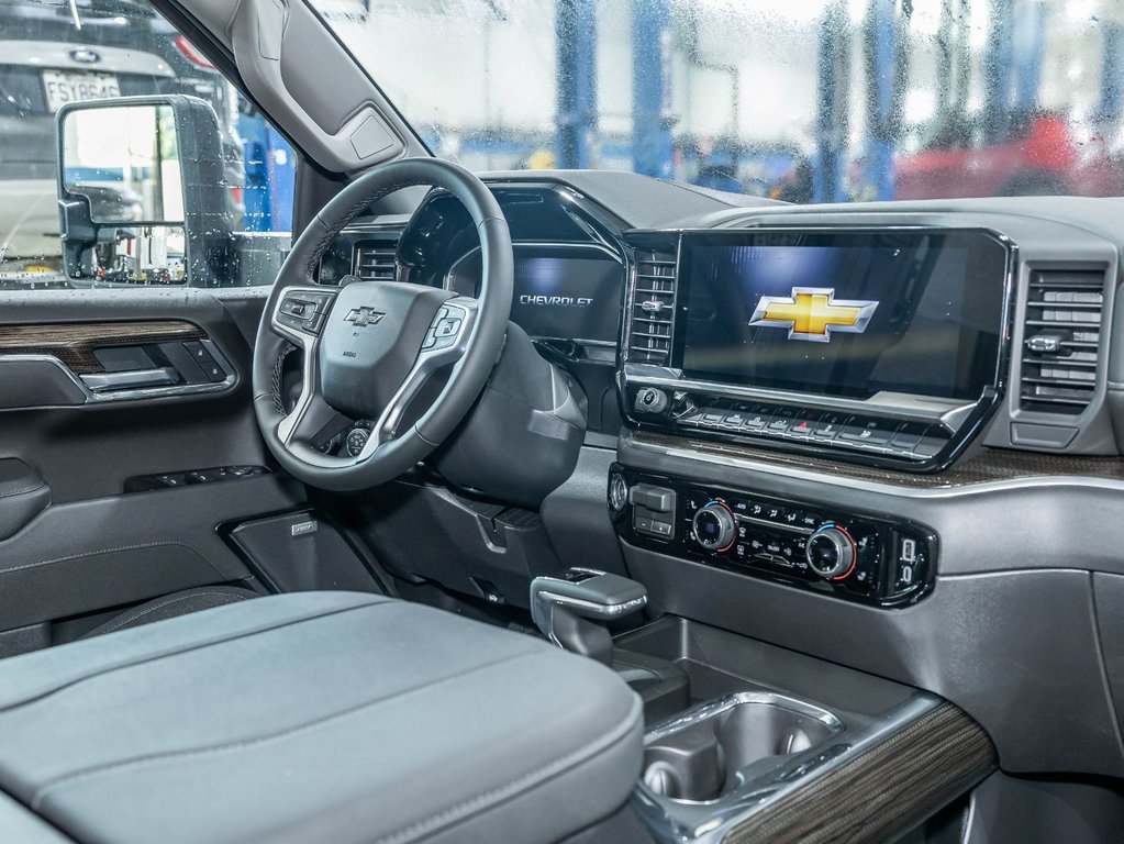 2026 Chevrolet Silverado 1500 in St-Jérôme, Quebec - 30 - w1024h768px