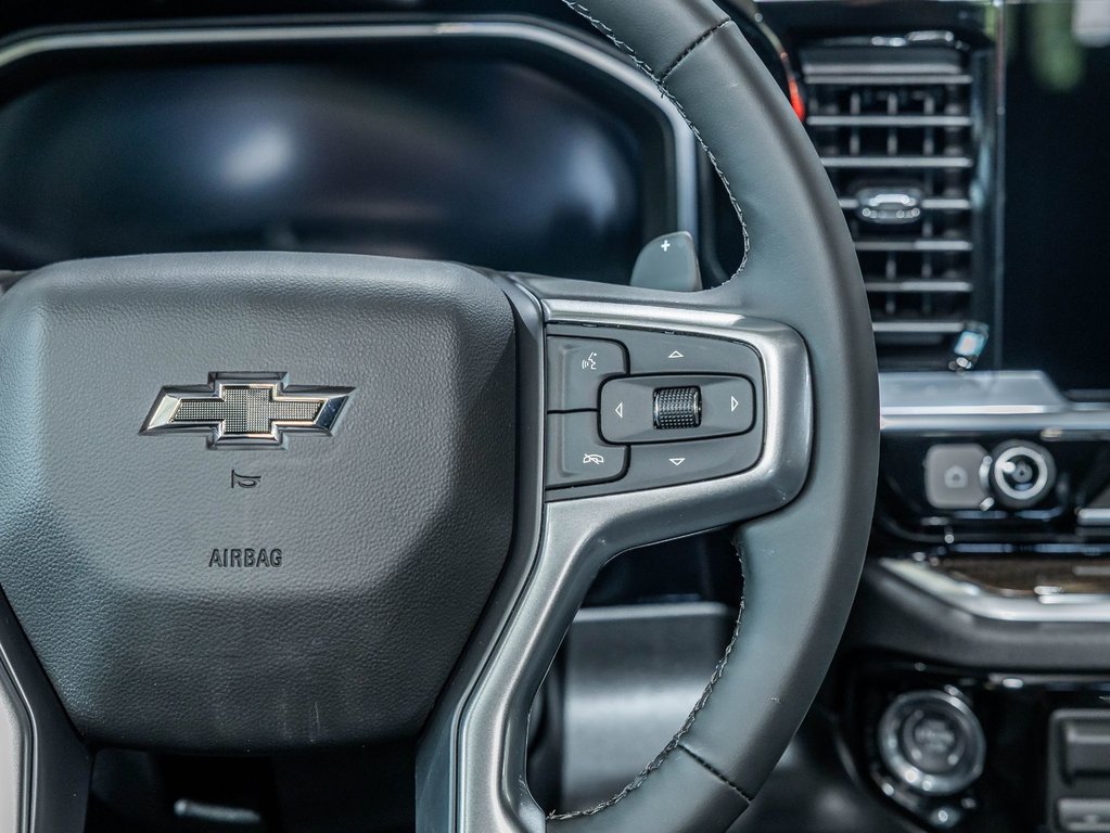 2026 Chevrolet Silverado 1500 in St-Jérôme, Quebec - 16 - w1024h768px