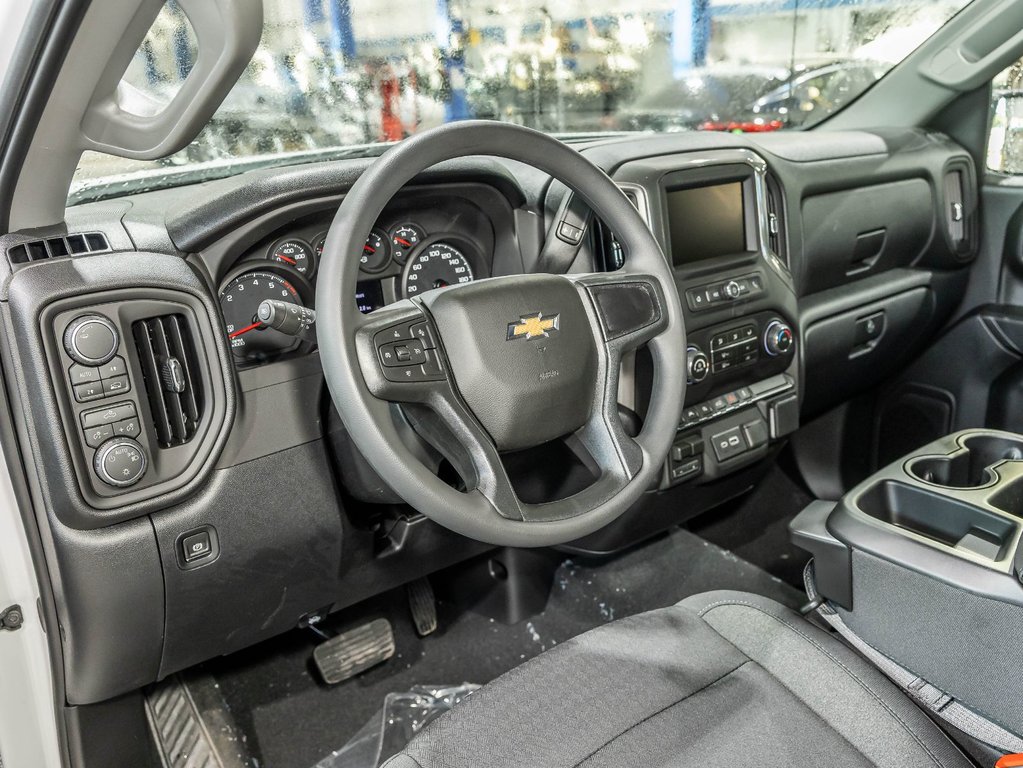 Chevrolet Silverado 1500  2026 à St-Jérôme, Québec - 8 - w1024h768px