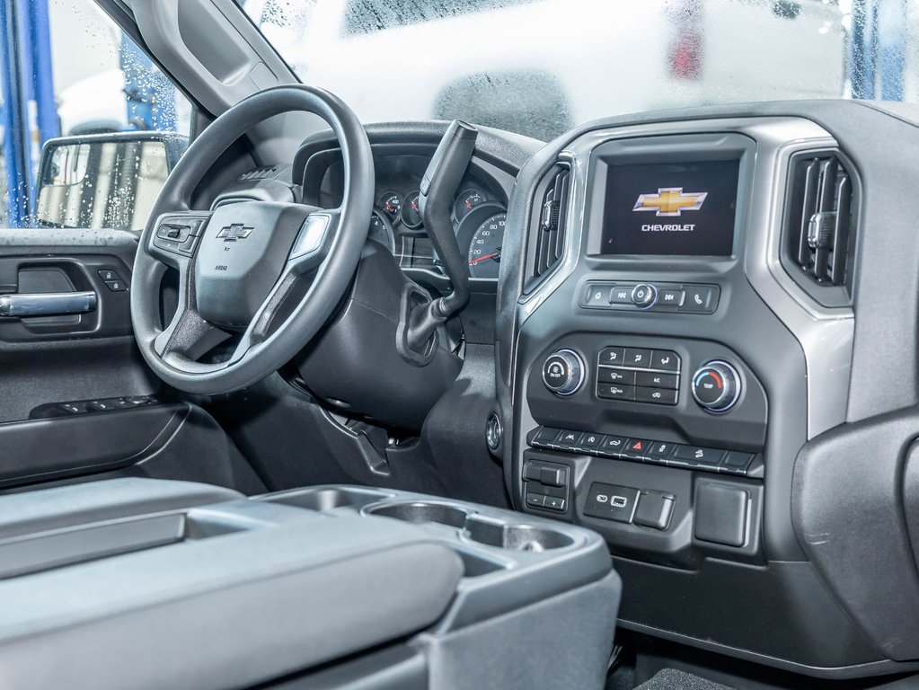 2026 Chevrolet Silverado 1500 in St-Jérôme, Quebec - 27 - w1024h768px