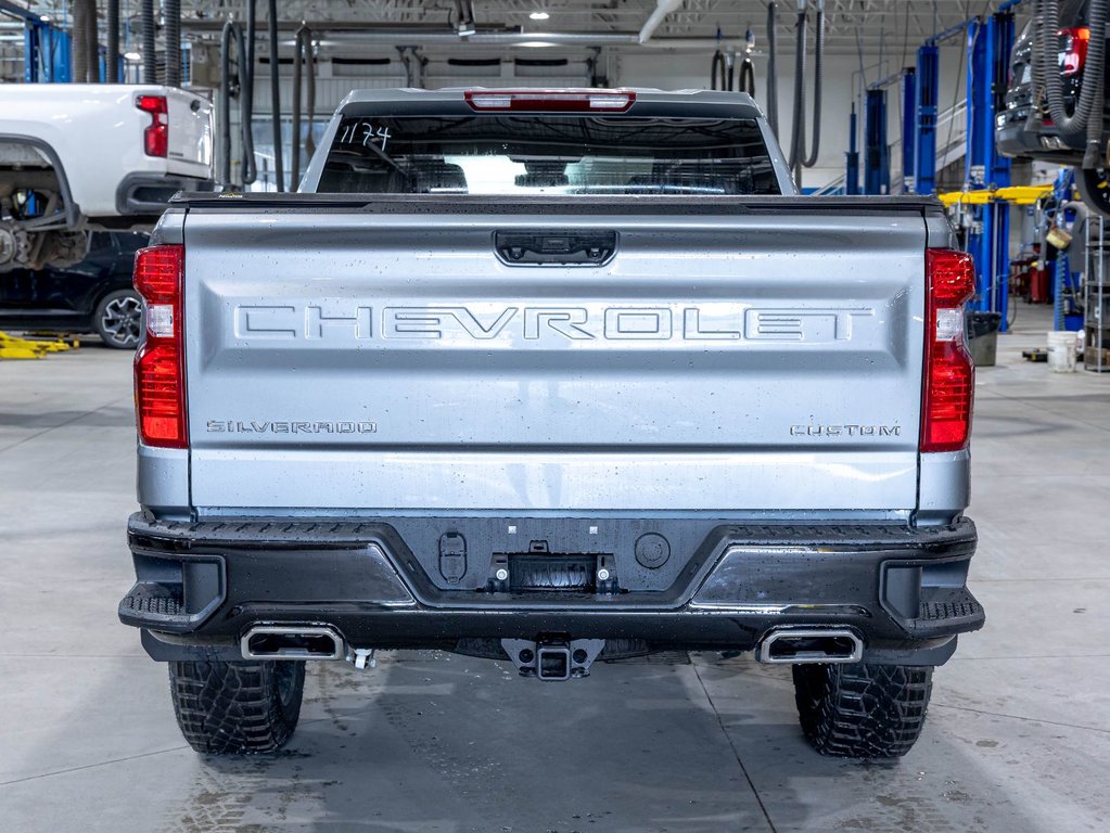 2026 Chevrolet Silverado 1500 in St-Jérôme, Quebec - 6 - w1024h768px