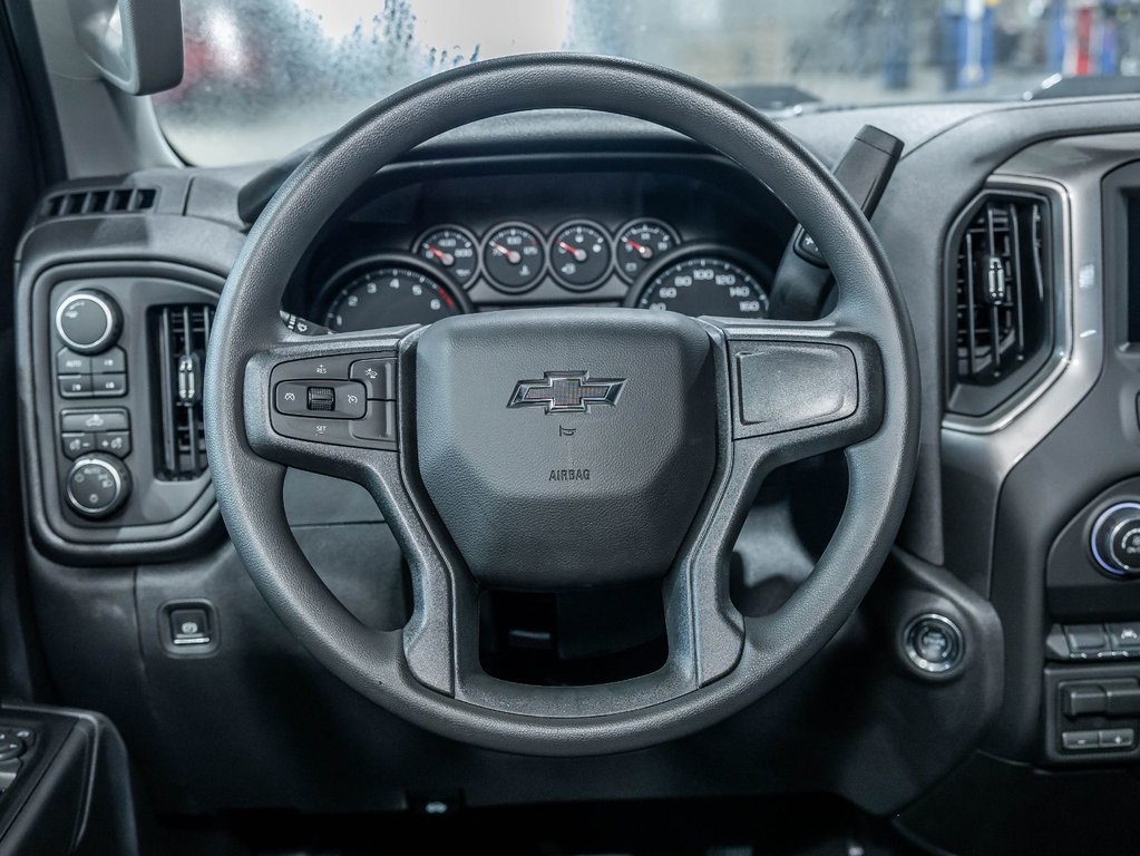2026 Chevrolet Silverado 1500 in St-Jérôme, Quebec - 12 - w1024h768px
