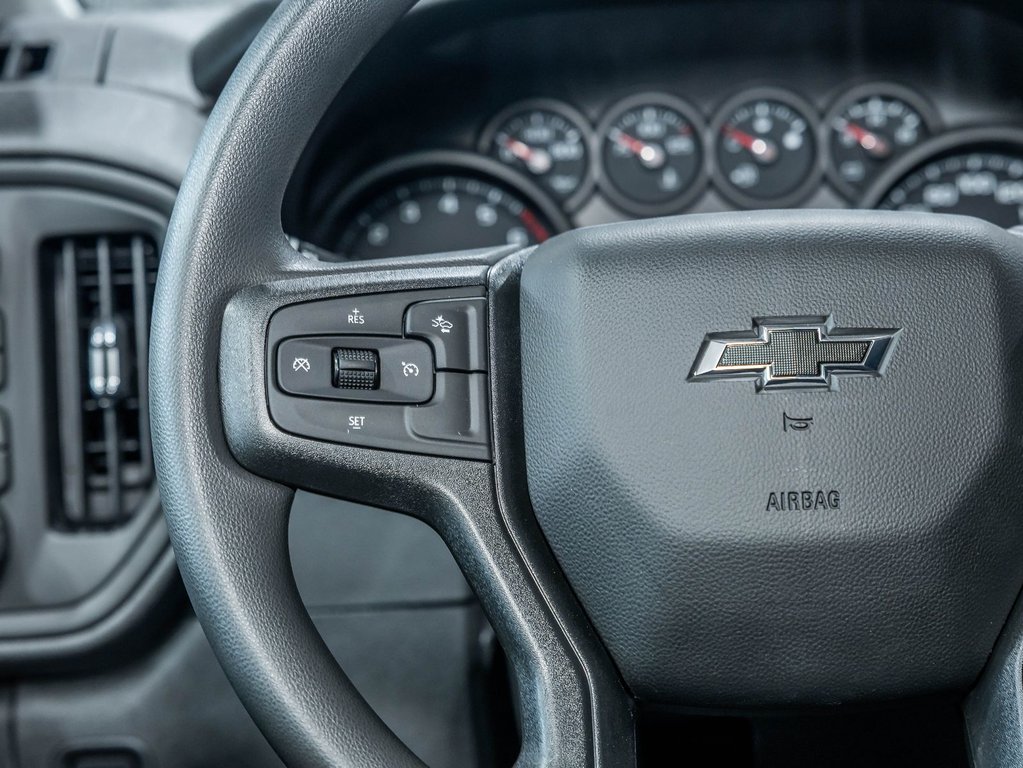2026 Chevrolet Silverado 1500 in St-Jérôme, Quebec - 13 - w1024h768px
