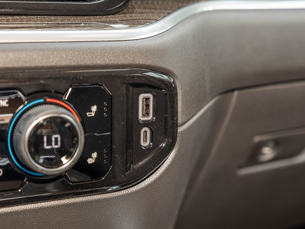 2026 Chevrolet Silverado 1500 in St-Jérôme, Quebec - 29 - w1024h768px