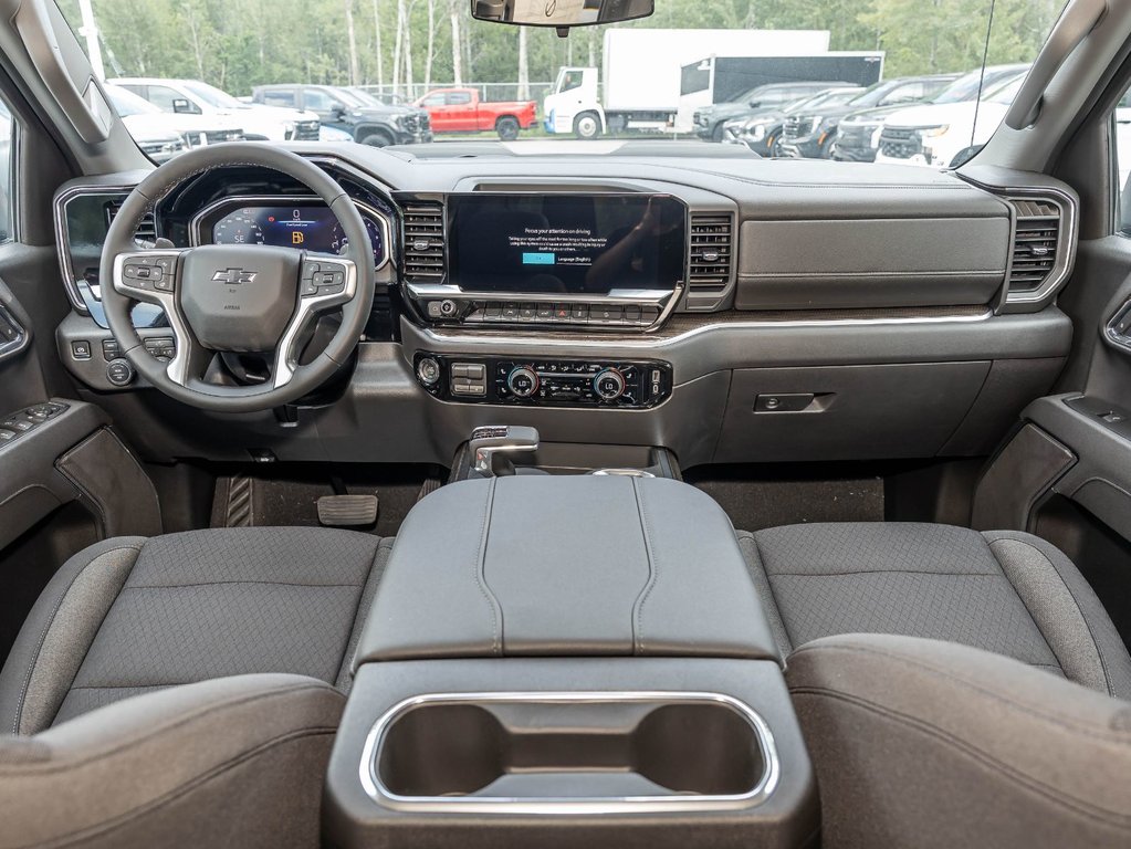 2026 Chevrolet Silverado 1500 in St-Jérôme, Quebec - 4 - w1024h768px