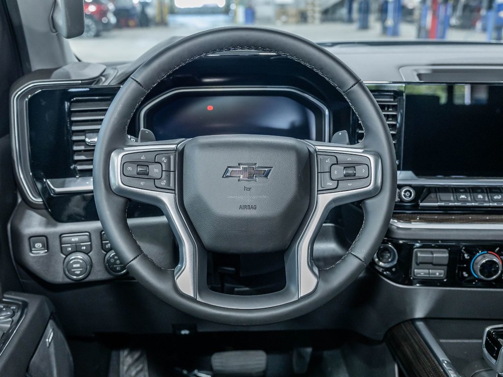 2026 Chevrolet Silverado 1500 in St-Jérôme, Quebec - 13 - w1024h768px