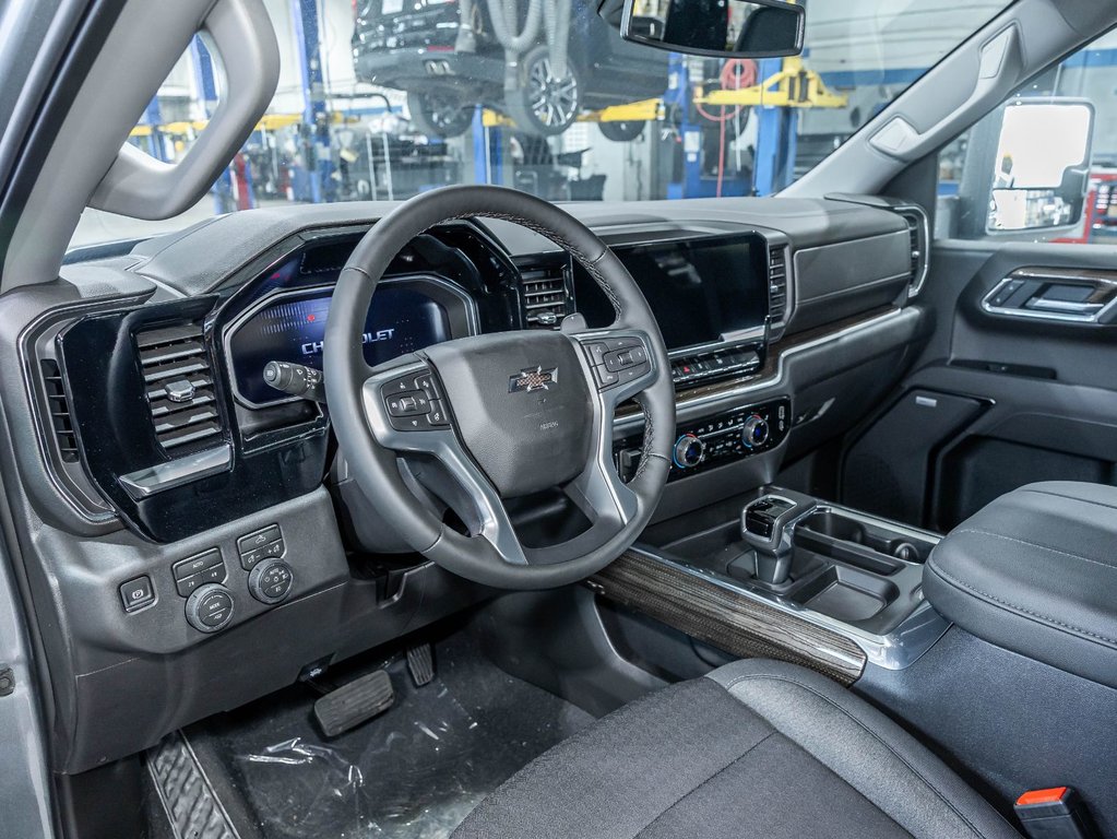 2026 Chevrolet Silverado 1500 in St-Jérôme, Quebec - 12 - w1024h768px