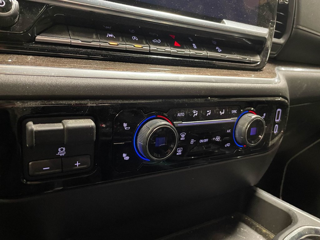 2026 Chevrolet Silverado 1500 in St-Jérôme, Quebec - 14 - w1024h768px