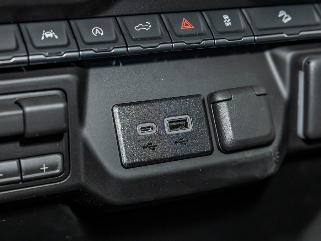 2026 Chevrolet Silverado 1500 in St-Jérôme, Quebec - 26 - w1024h768px