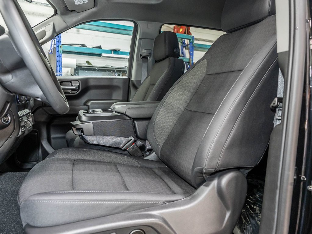 2026 Chevrolet Silverado 1500 in St-Jérôme, Quebec - 10 - w1024h768px