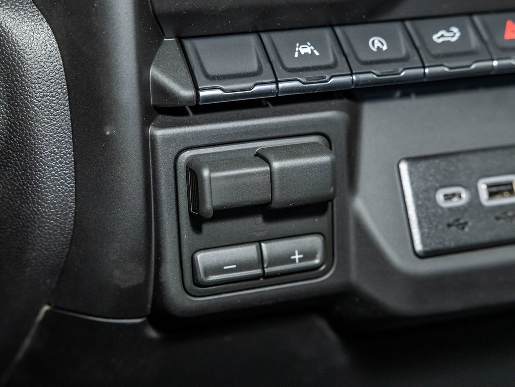 2026 Chevrolet Silverado 1500 in St-Jérôme, Quebec - 23 - w1024h768px