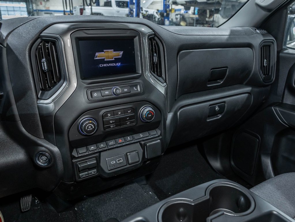 Chevrolet Silverado 1500  2026 à St-Jérôme, Québec - 17 - w1024h768px