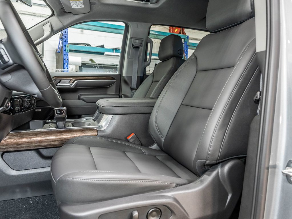 2026 Chevrolet Silverado 1500 in St-Jérôme, Quebec - 11 - w1024h768px