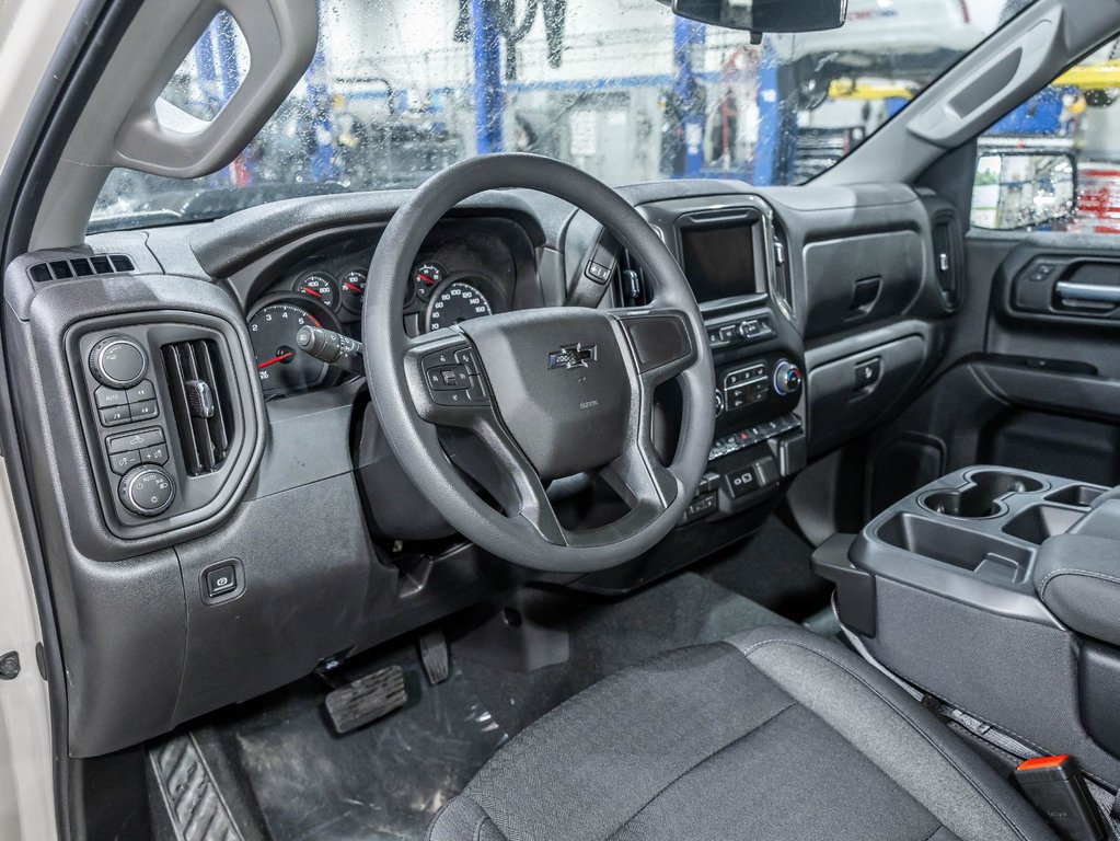 Chevrolet Silverado 1500  2026 à St-Jérôme, Québec - 11 - w1024h768px