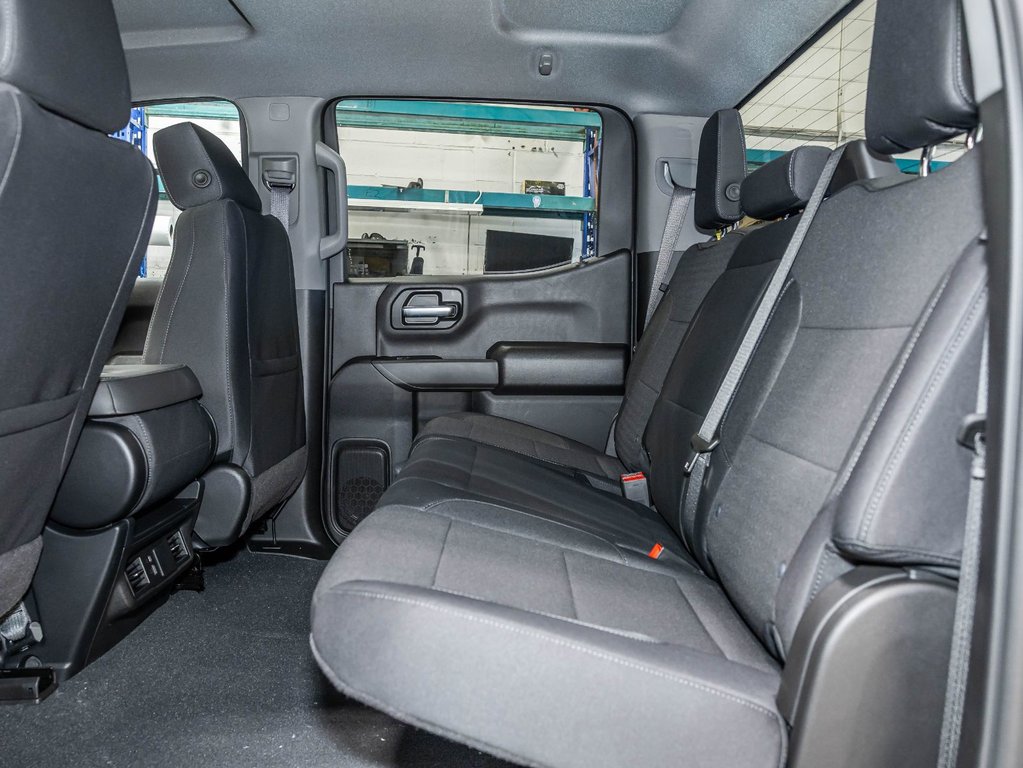 2026 Chevrolet Silverado 1500 in St-Jérôme, Quebec - 29 - w1024h768px