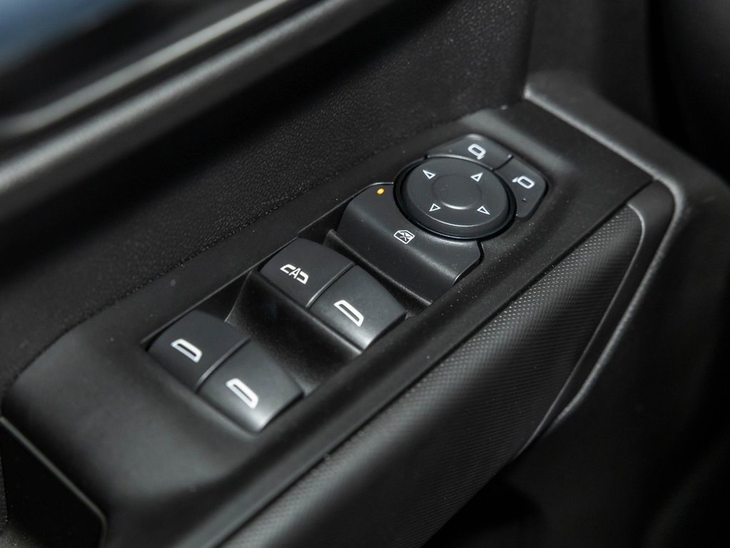 2026 Chevrolet Silverado 1500 in St-Jérôme, Quebec - 25 - w1024h768px