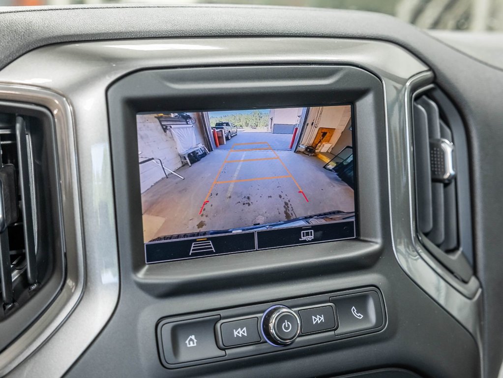 2026 Chevrolet Silverado 1500 in St-Jérôme, Quebec - 17 - w1024h768px