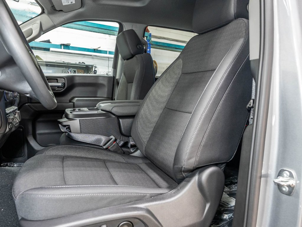 2026 Chevrolet Silverado 1500 in St-Jérôme, Quebec - 10 - w1024h768px