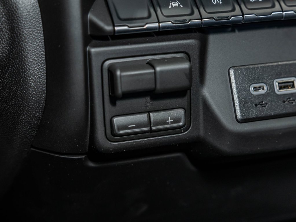 2026 Chevrolet Silverado 1500 in St-Jérôme, Quebec - 23 - w1024h768px