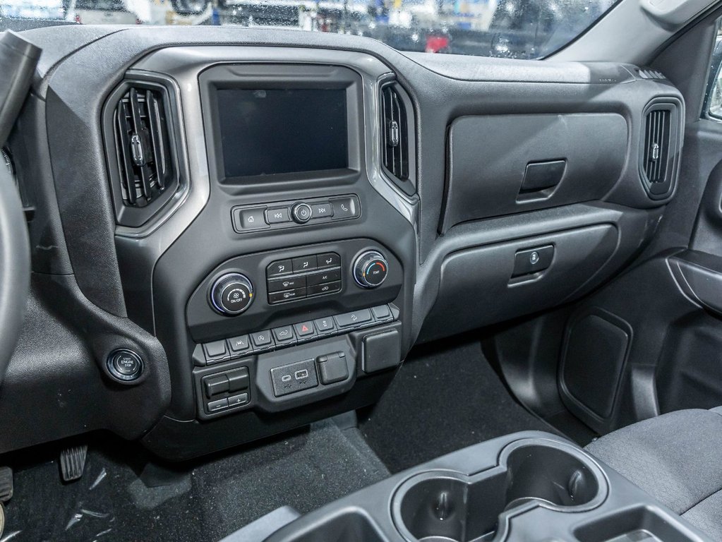 2026 Chevrolet Silverado 1500 in St-Jérôme, Quebec - 15 - w1024h768px