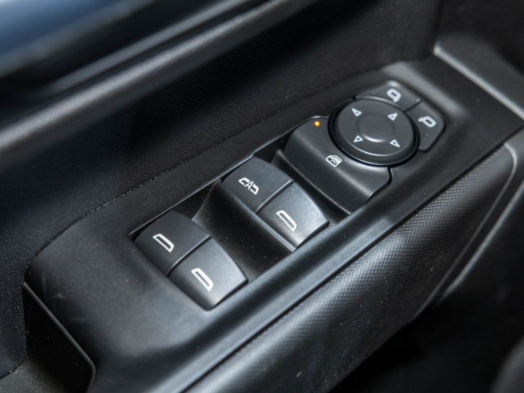 2026 Chevrolet Silverado 1500 in St-Jérôme, Quebec - 21 - w1024h768px