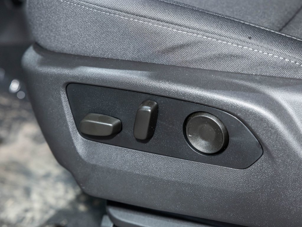 2026 Chevrolet Silverado 1500 in St-Jérôme, Quebec - 25 - w1024h768px