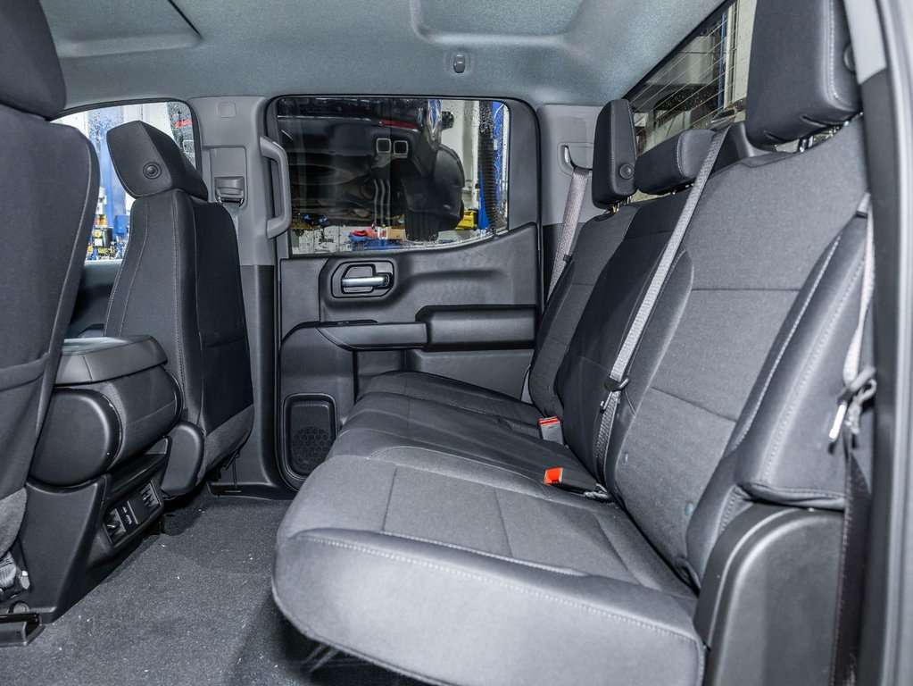 2026 Chevrolet Silverado 1500 in St-Jérôme, Quebec - 29 - w1024h768px