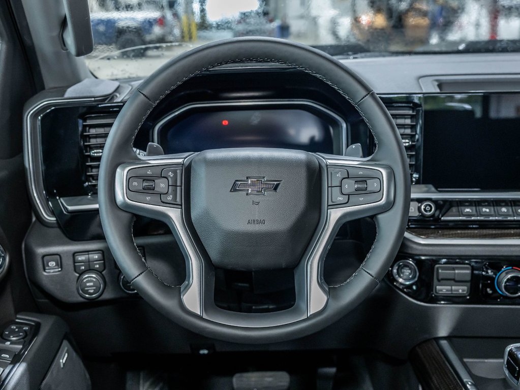 2026 Chevrolet Silverado 1500 in St-Jérôme, Quebec - 11 - w1024h768px