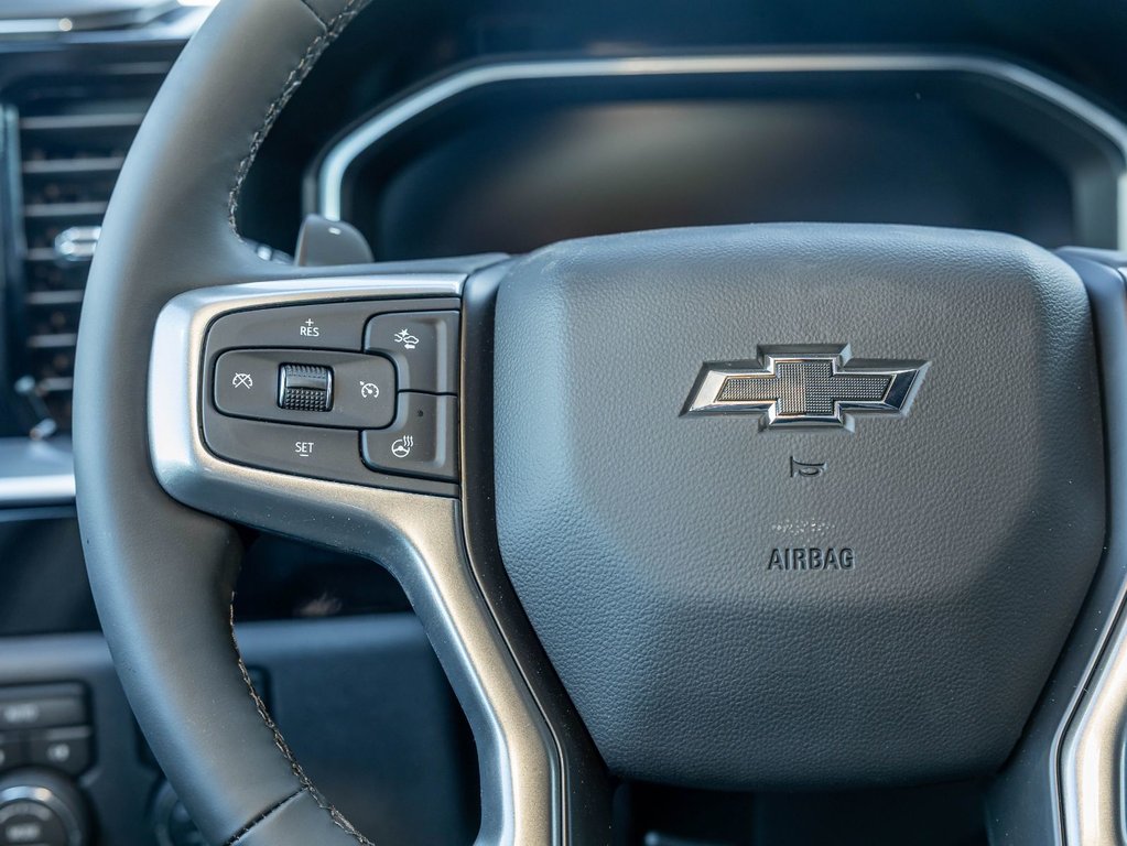2026 Chevrolet Silverado 1500 in St-Jérôme, Quebec - 15 - w1024h768px