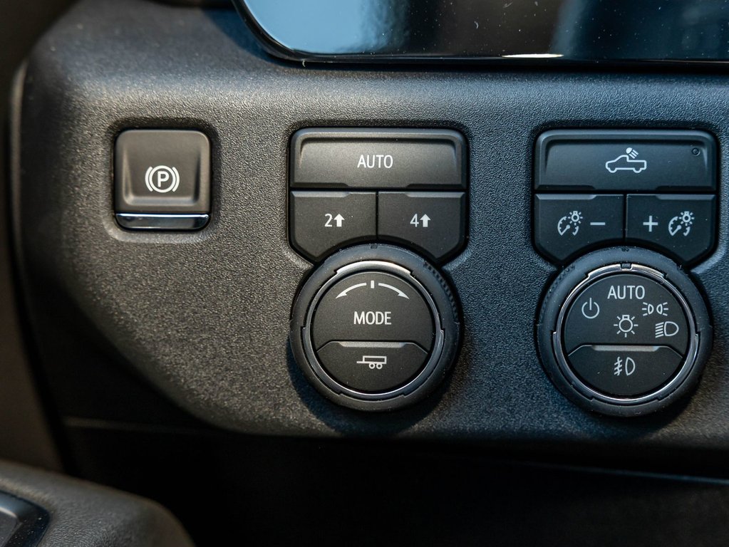 Chevrolet Silverado 1500  2026 à St-Jérôme, Québec - 21 - w1024h768px
