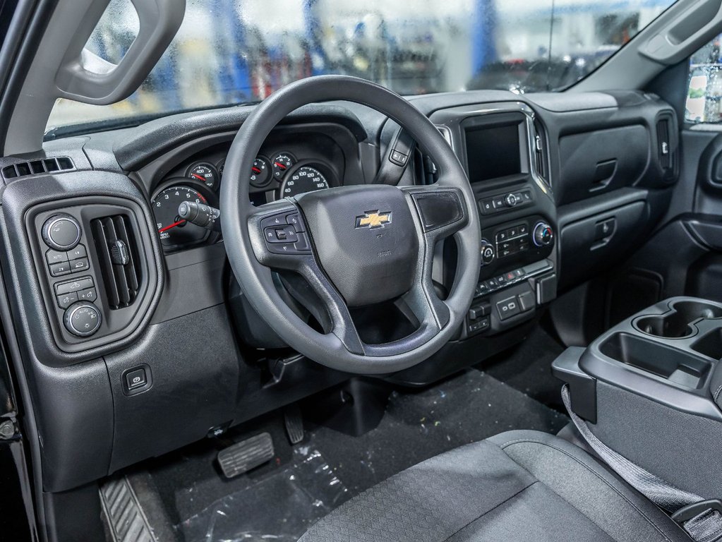 Chevrolet Silverado 1500  2026 à St-Jérôme, Québec - 11 - w1024h768px