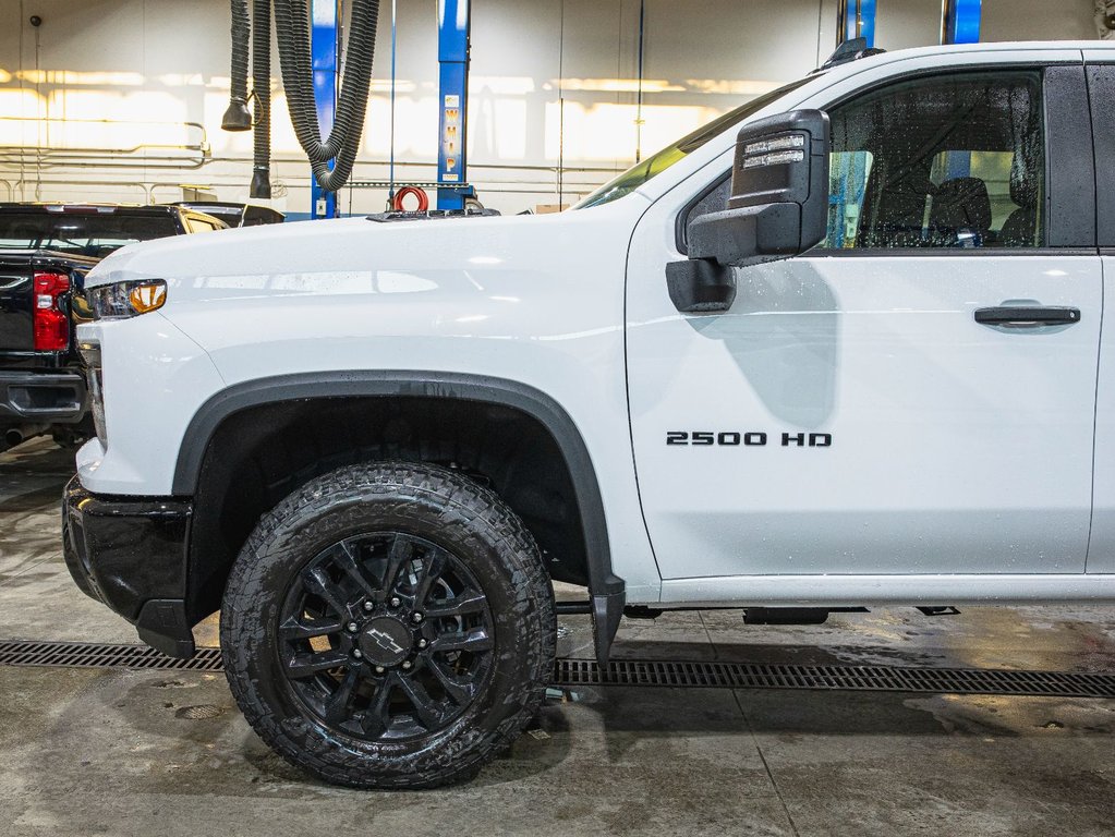 2026 Chevrolet SILVERADO 2500 4RM CUSTOM CREW in St-Jérôme, Quebec - 31 - w1024h768px