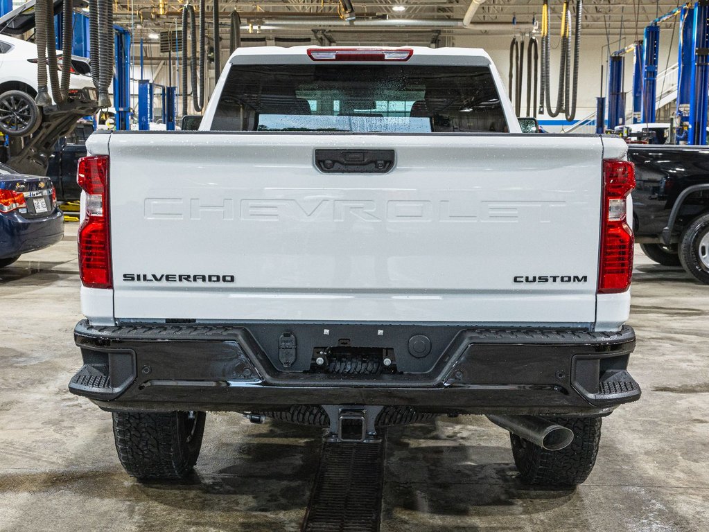 2026 Chevrolet SILVERADO 2500 4RM CUSTOM CREW in St-Jérôme, Quebec - 6 - w1024h768px