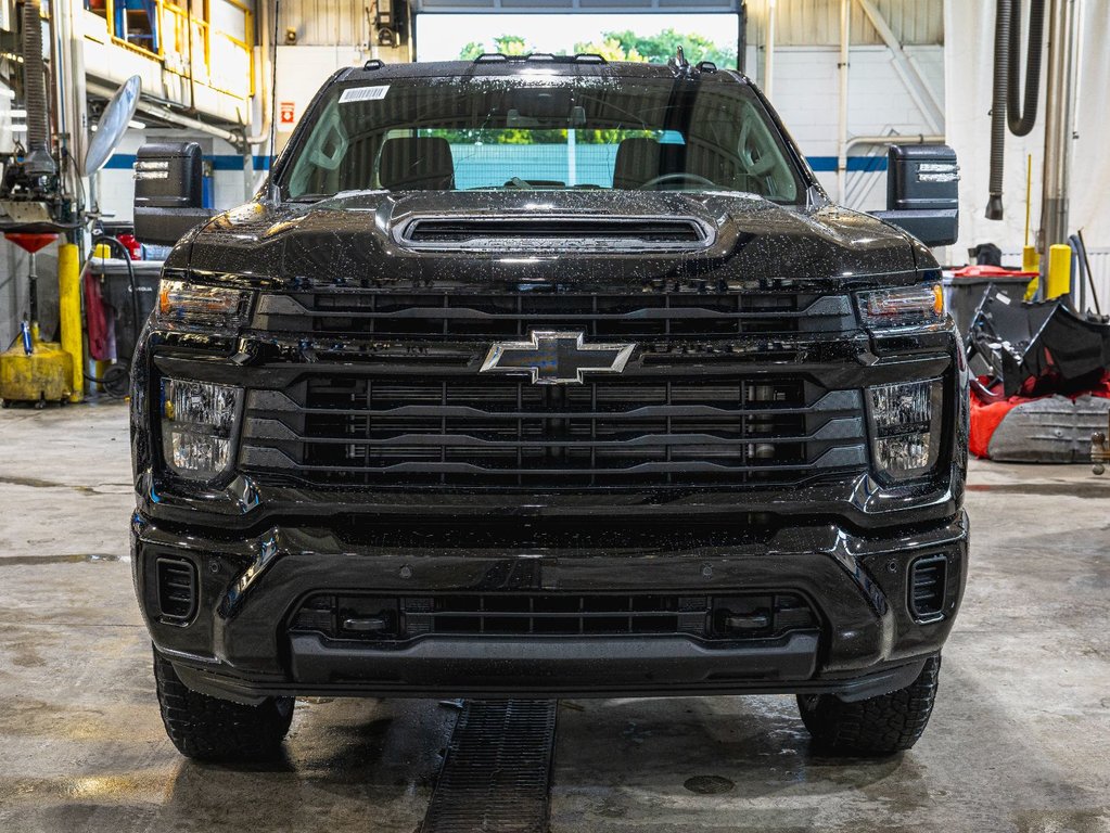 2026 Chevrolet SILVERADO 2500 4RM CUSTOM CREW in St-Jérôme, Quebec - 2 - w1024h768px