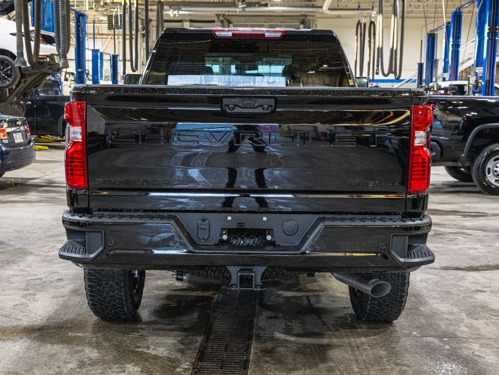 2026 Chevrolet SILVERADO 2500 4RM CUSTOM CREW in St-Jérôme, Quebec - 6 - w1024h768px